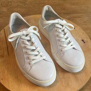 NWOT Ecco white leather sneakers size 38